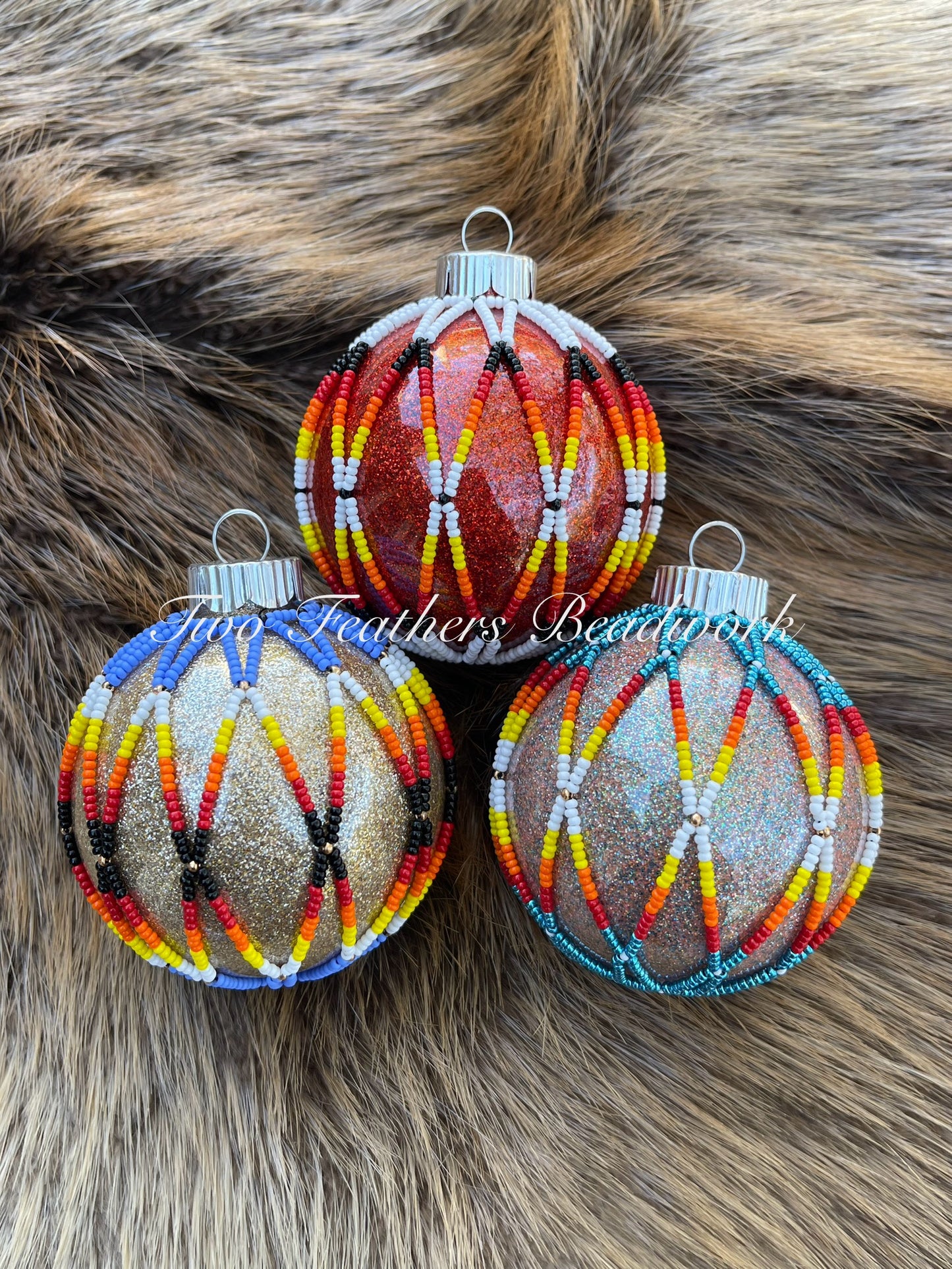 3 Multi-colored bulbs